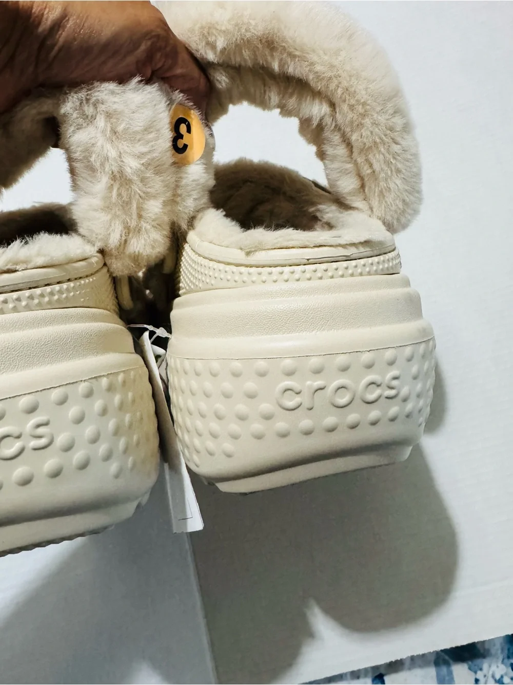 CROCS stomp lined quilted clog size men’s 13 in Cream color BNWT - Picture 3 of 12